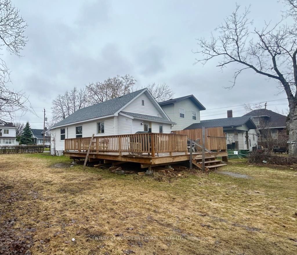 Photo 20 of 312 Armit Avenue, Fort Frances — HOMEH
