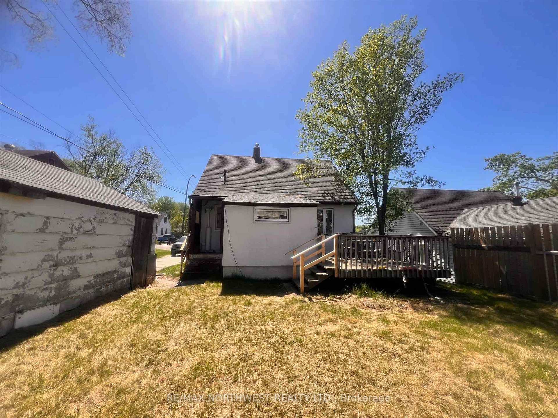 Photo 12 of 1132 Hillside Crescent, Kenora, Amethyst — HOMEH