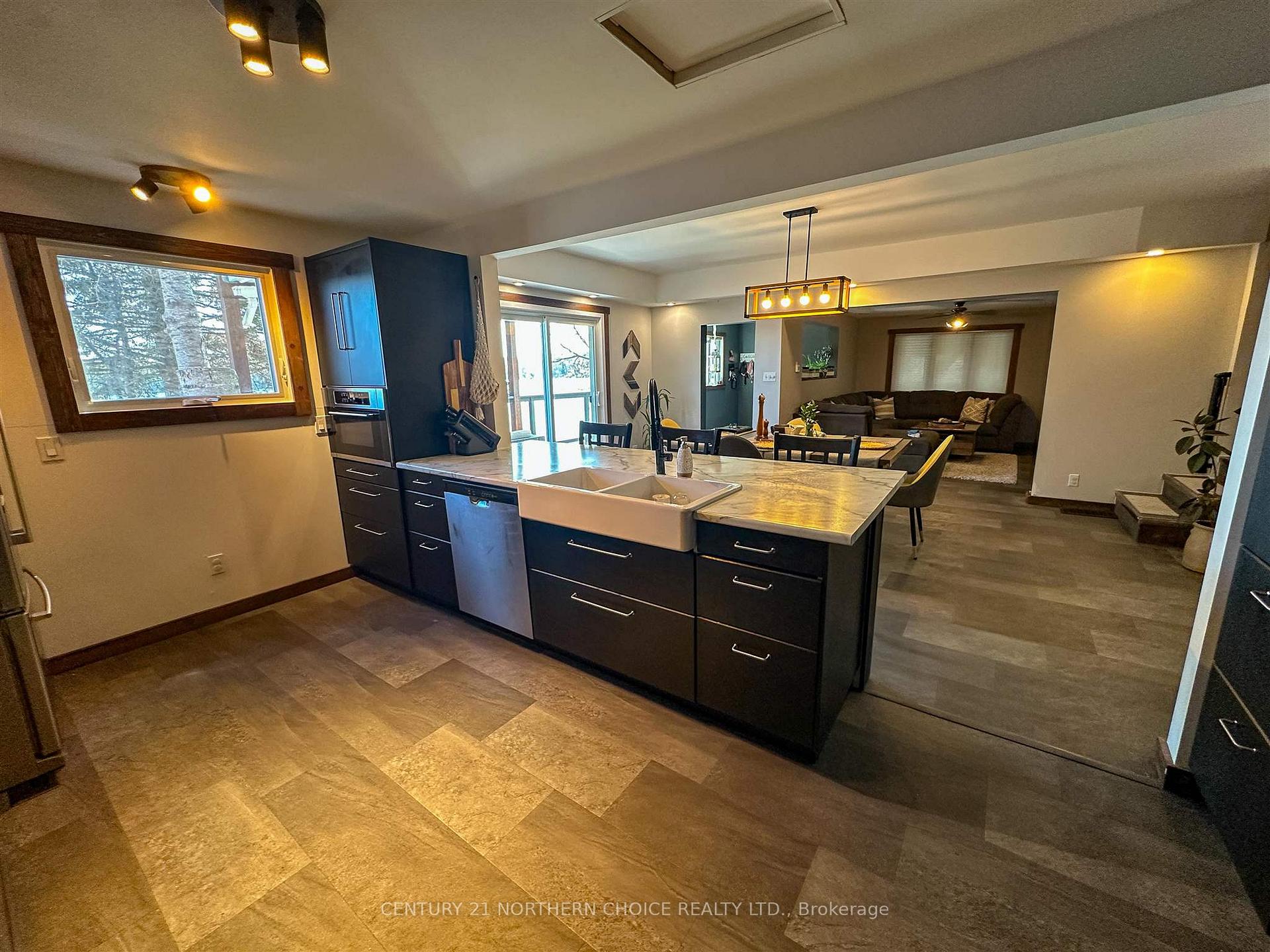 Photo 2 of 336 Rabbit Lake Road, Kenora, Rabbit Lake — HOMEH