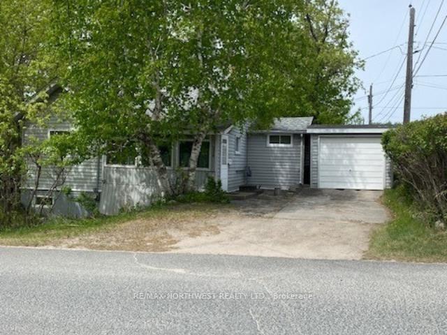 Photo 4 of 236 Fourth Street N, Kenora, North End — HOMEH