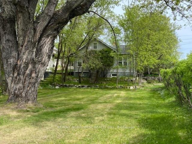 Photo 35 of 236 Fourth Street N, Kenora, North End — HOMEH