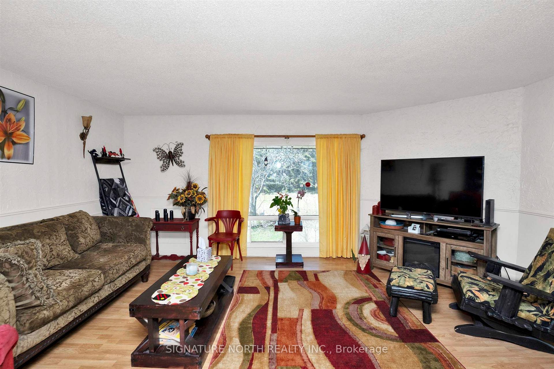 Photo 3 of 2457 Lakeshore Drive, Shuniah — HOMEH