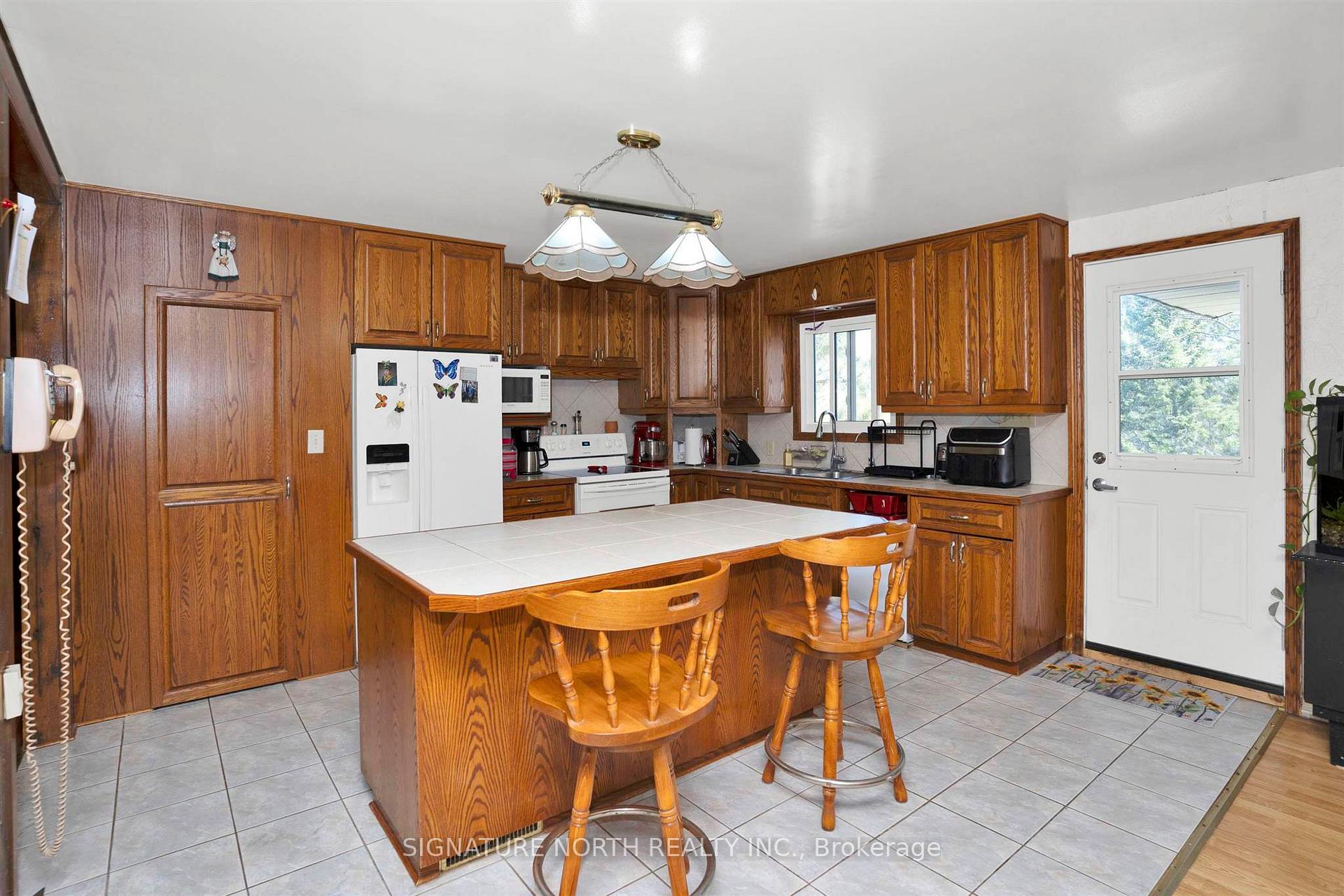 Photo 7 of 2457 Lakeshore Drive, Shuniah — HOMEH