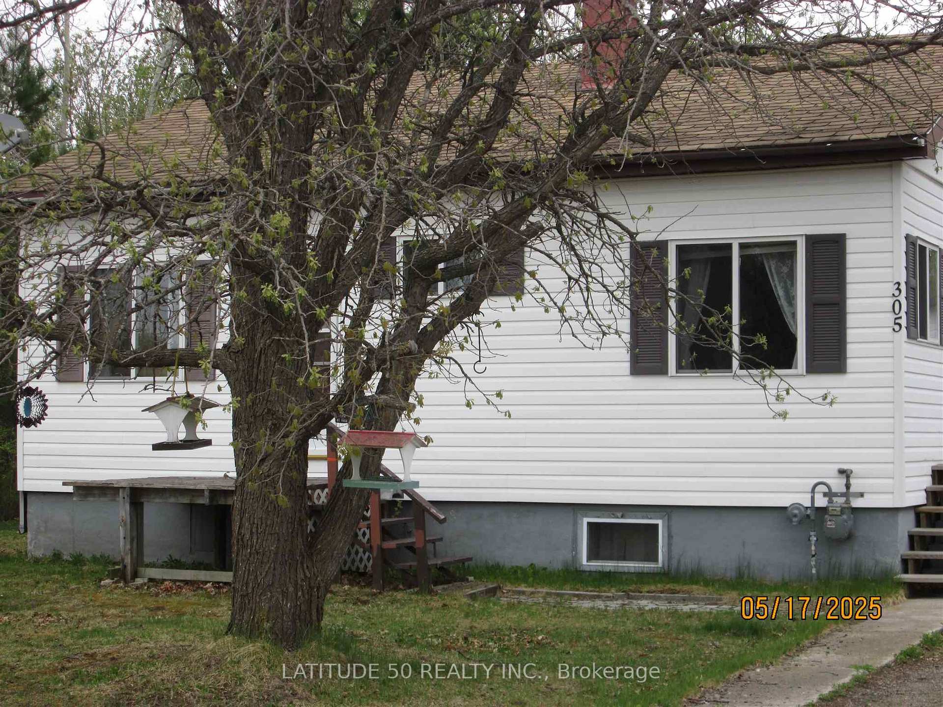 Photo 2 of 305 Pine Street, Ignace — HOMEH