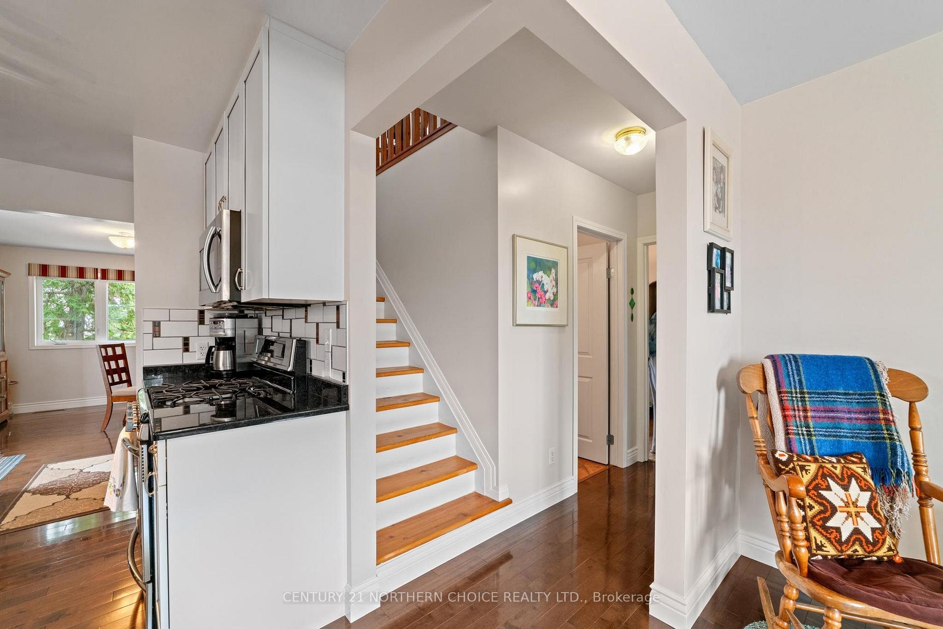 Photo 8 of 17 MacIntosh Street, Red Lake — HOMEH