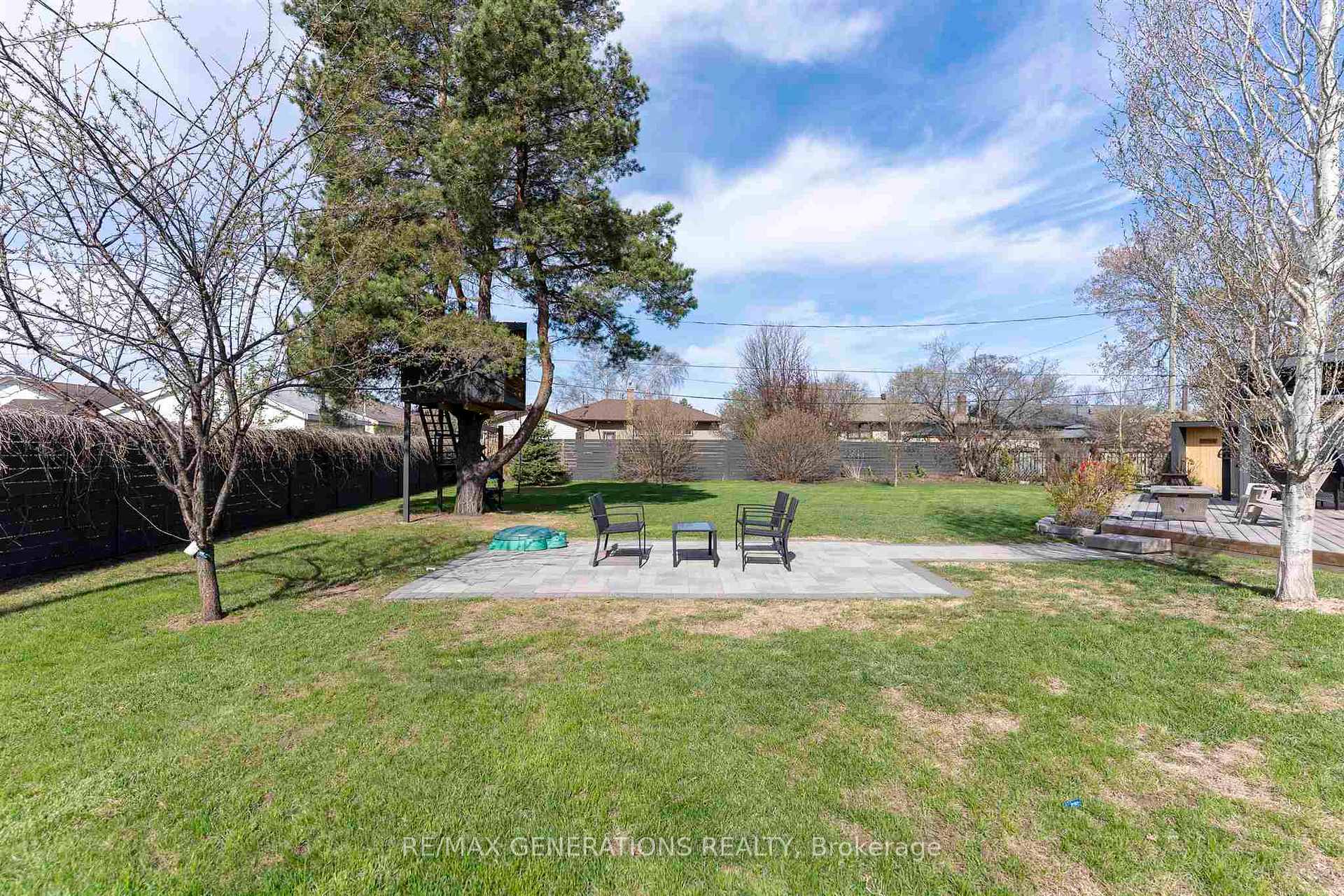 Photo 37 of 636 Thistle Crescent, Thunder Bay, Green Acres — HOMEH