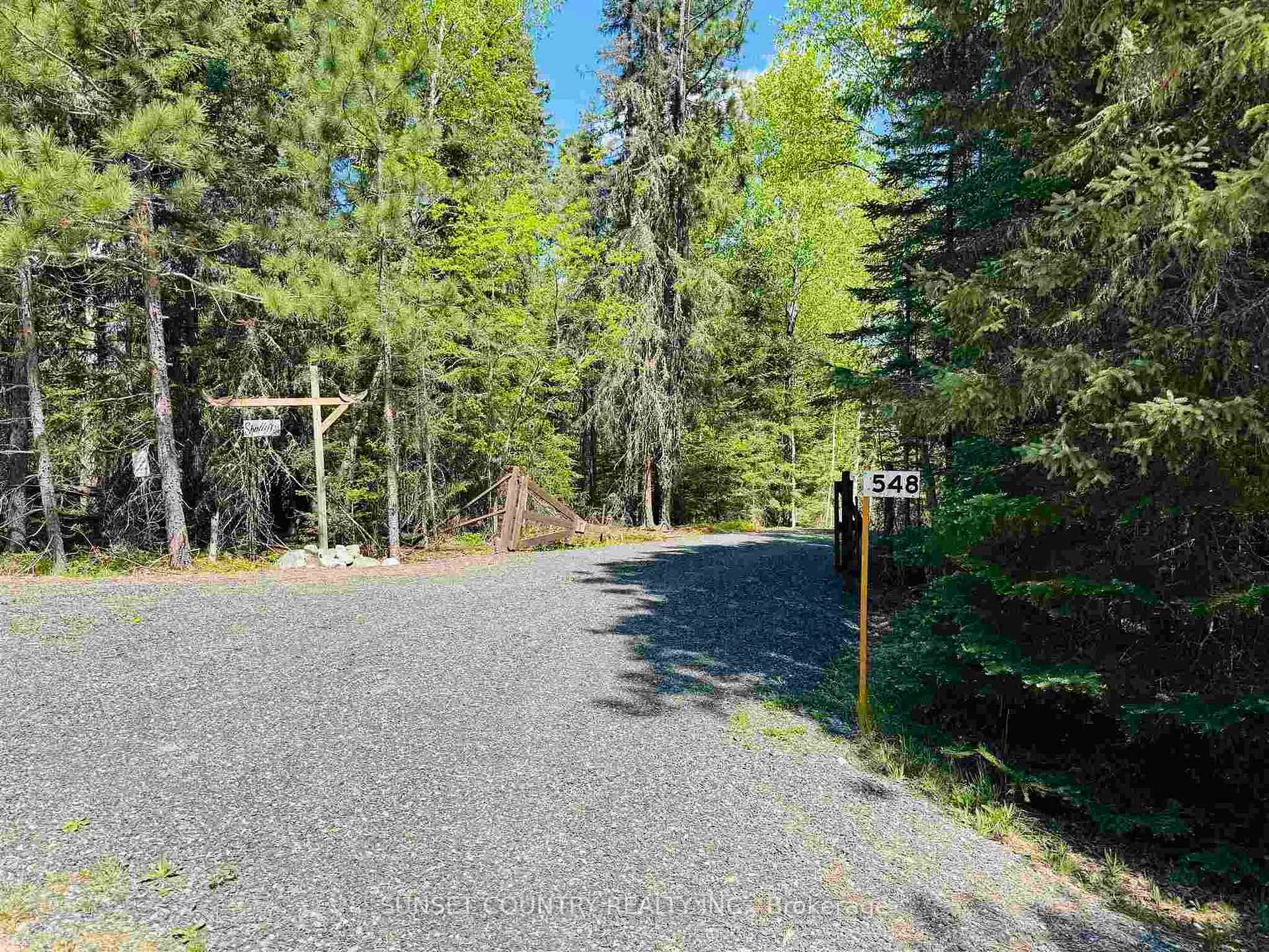 Photo 6 of 548 Panorama Drive, Machin — HOMEH