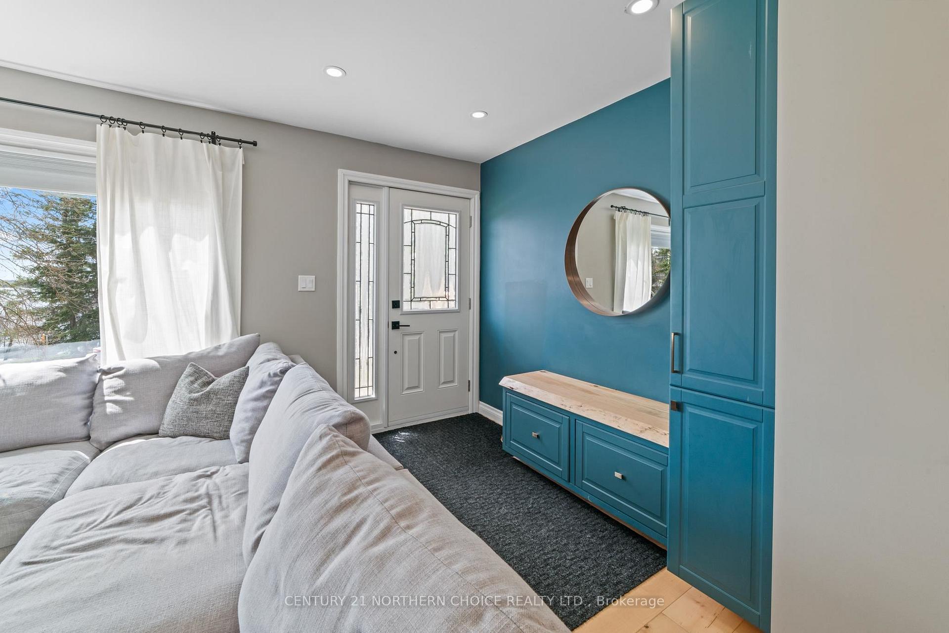 Photo 5 of 16 Cochenour Crescent, Red Lake — HOMEH