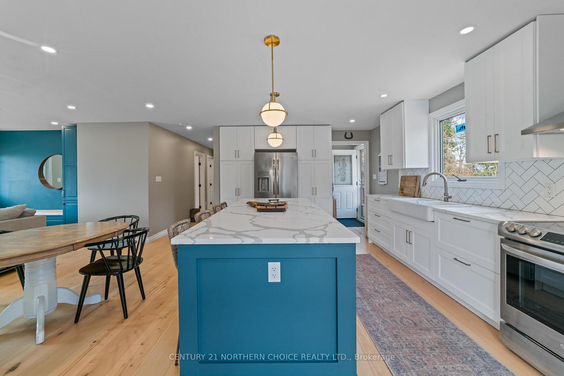 Photo 7 of 16 Cochenour Crescent, Red Lake — HOMEH