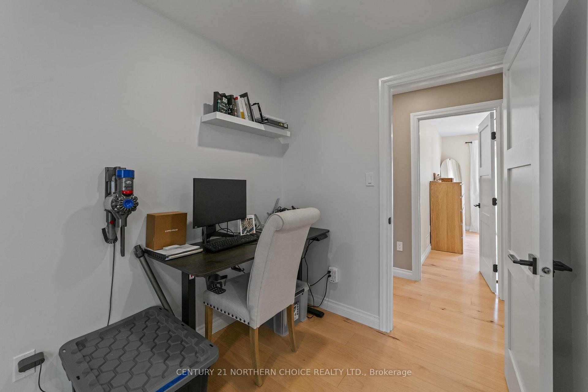 Photo 13 of 16 Cochenour Crescent, Red Lake — HOMEH