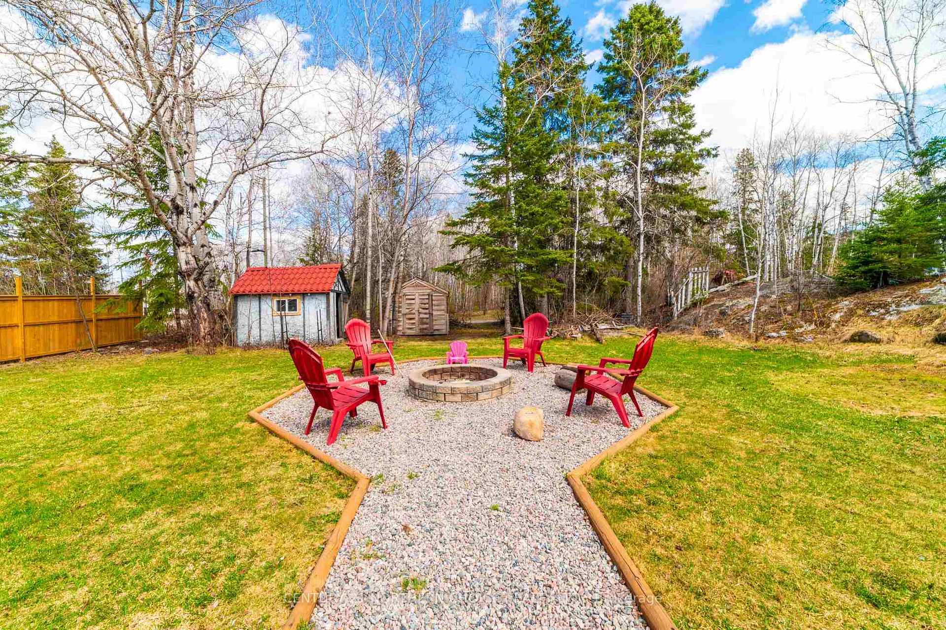 Photo 23 of 16 Cochenour Crescent, Red Lake — HOMEH