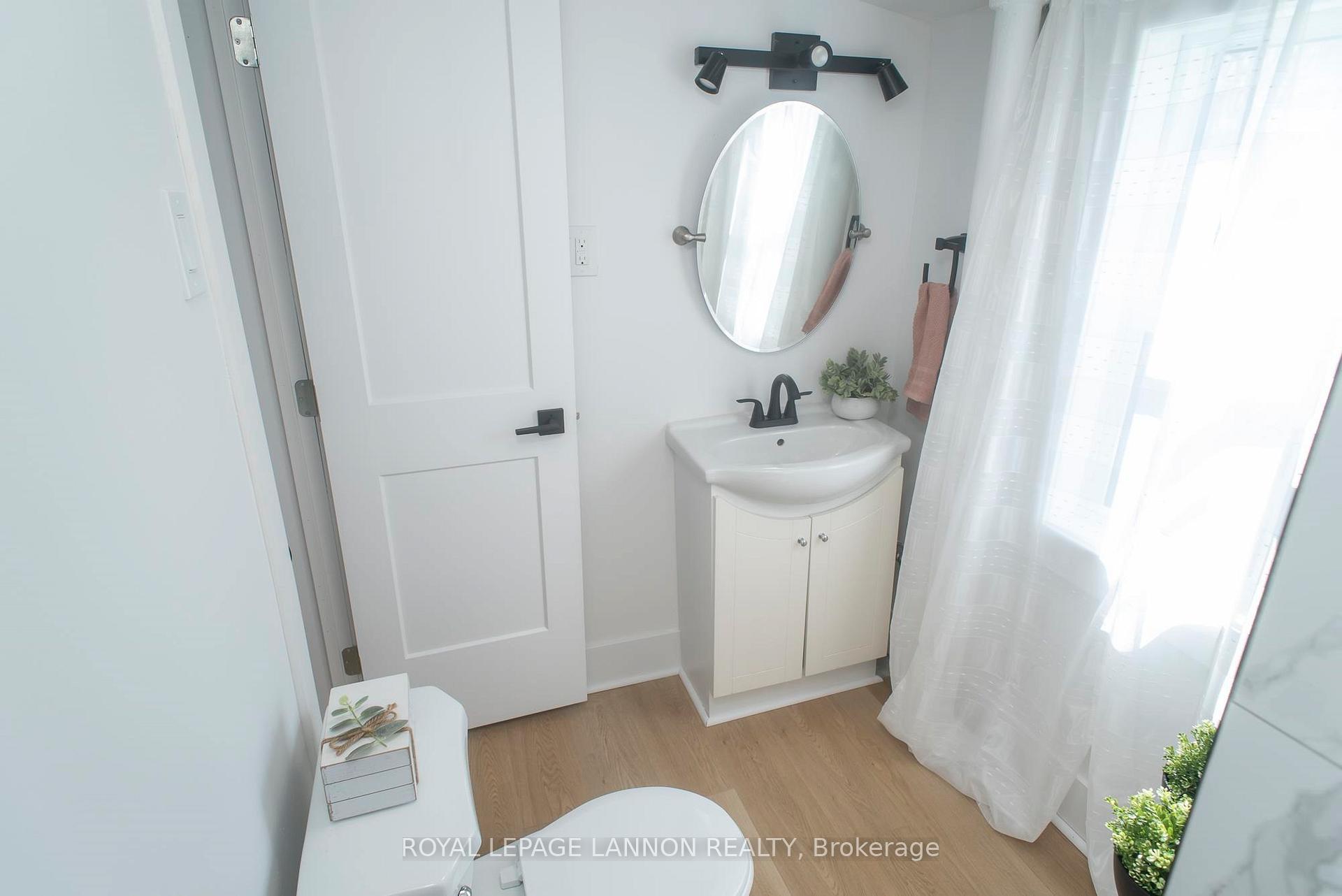 Photo 31 of 226 High Street, Thunder Bay, College Heights — HOMEH