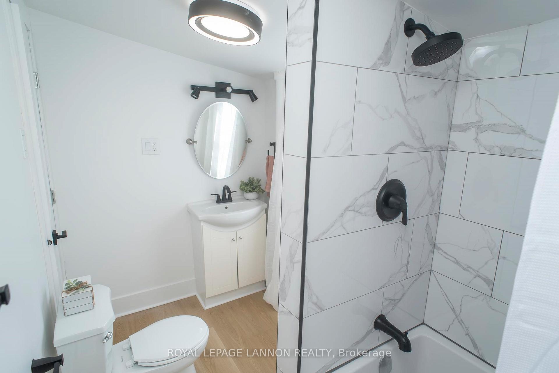 Photo 32 of 226 High Street, Thunder Bay, College Heights — HOMEH