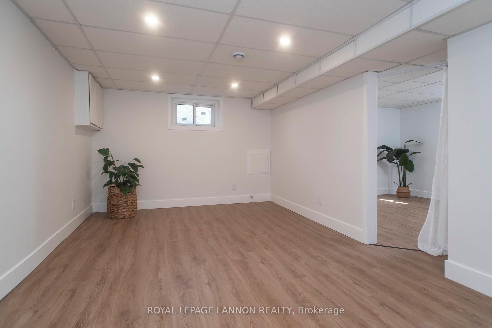 Photo 37 of 226 High Street, Thunder Bay, College Heights — HOMEH