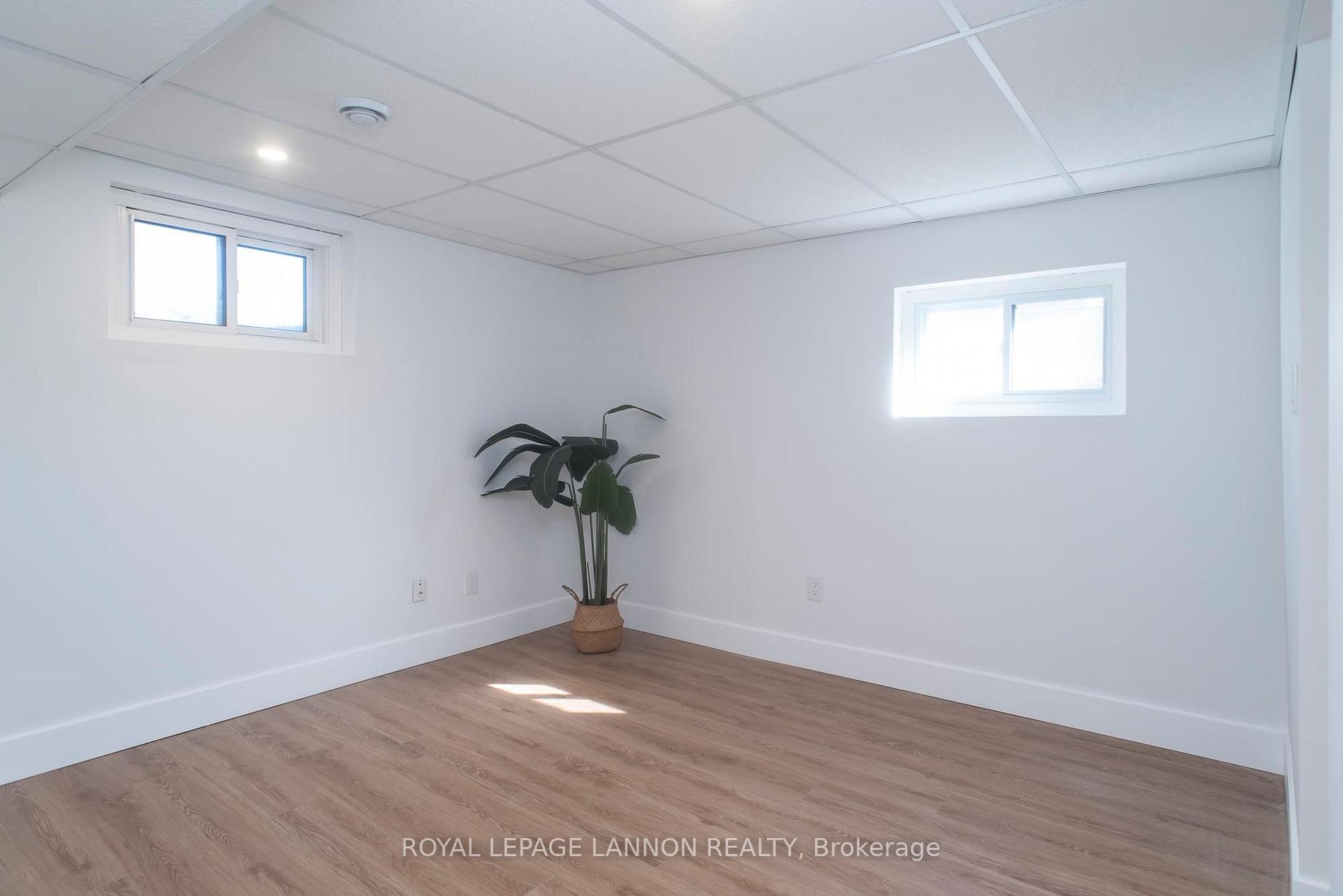 Photo 41 of 226 High Street, Thunder Bay, College Heights — HOMEH