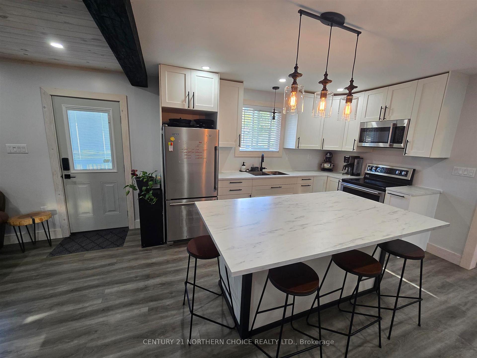 Photo 14 of 1424 River Drive, Kenora, Lakeside — HOMEH