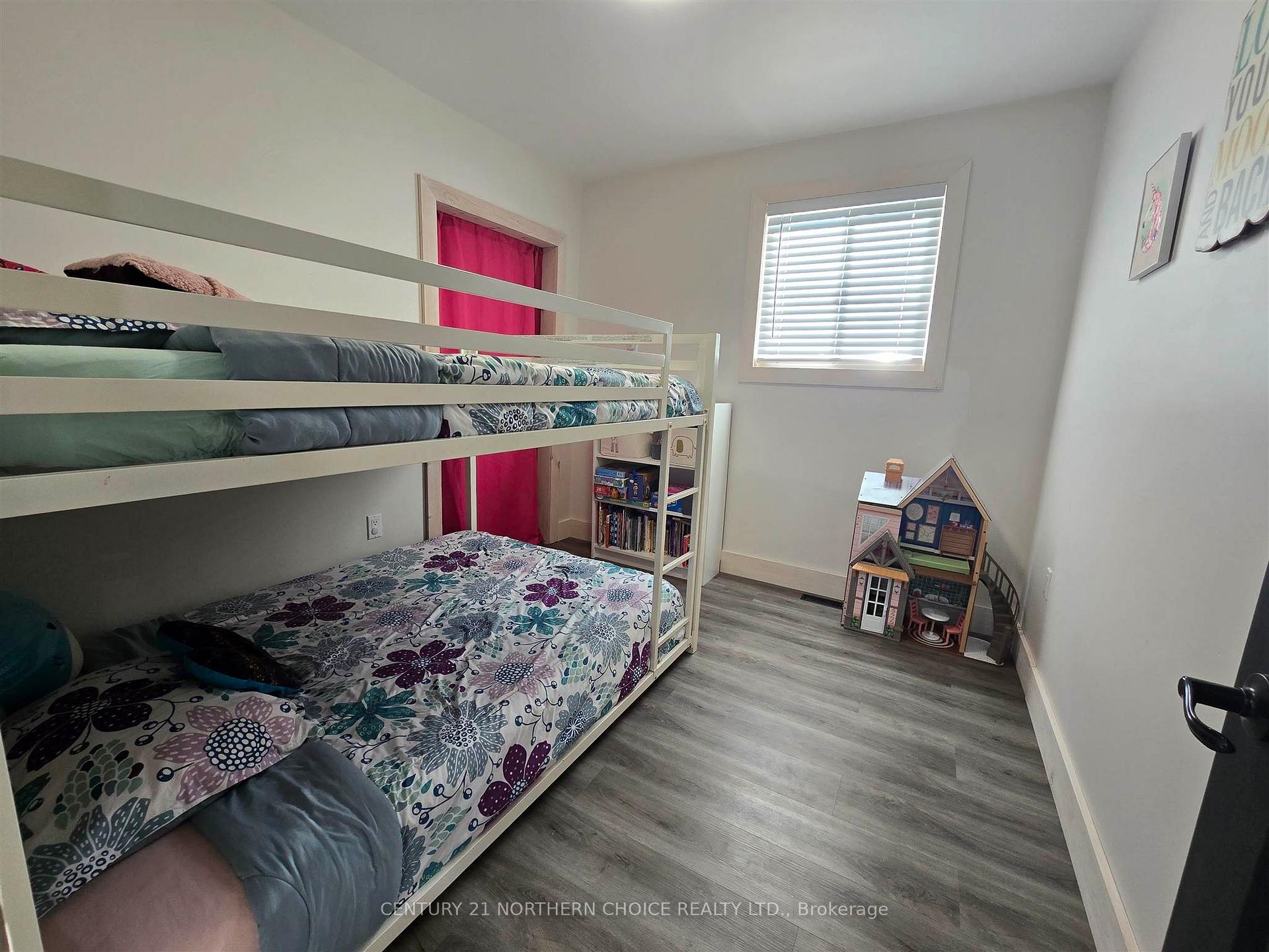 Photo 22 of 1424 River Drive, Kenora, Lakeside — HOMEH