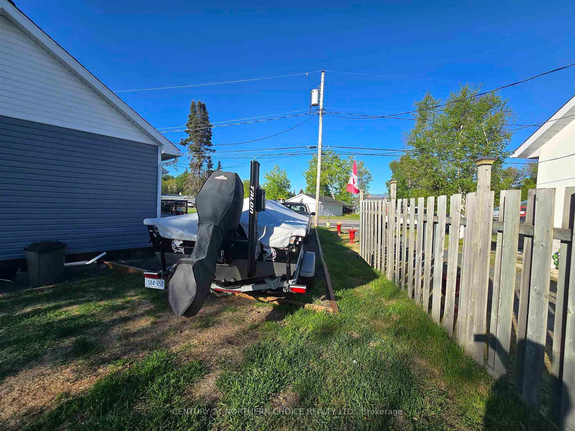 Photo 32 of 1424 River Drive, Kenora, Lakeside — HOMEH