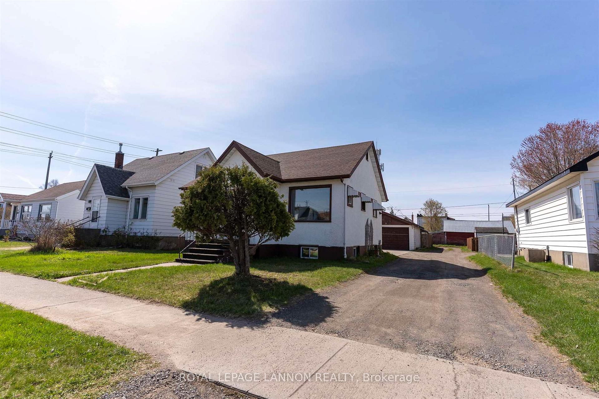 Photo 2 of 396 Mary Street E, Thunder Bay, Westfort — HOMEH