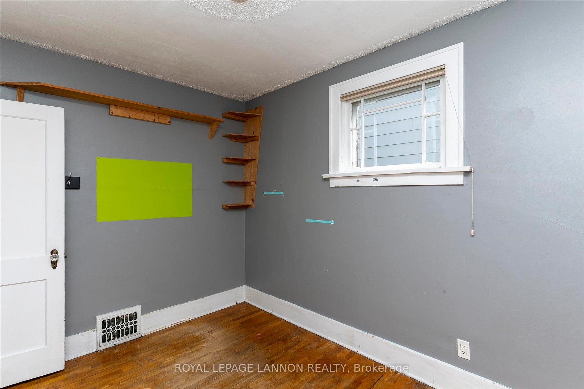 Photo 7 of 396 Mary Street E, Thunder Bay, Westfort — HOMEH