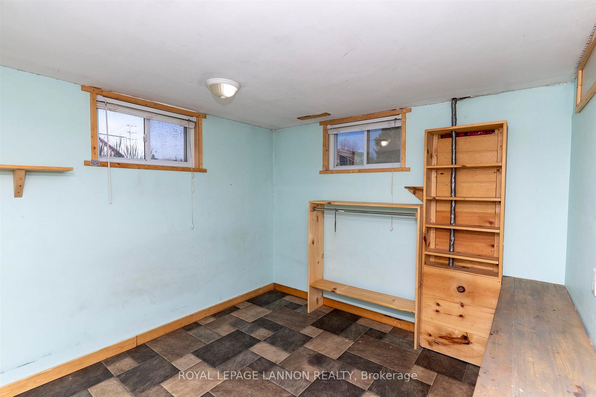 Photo 23 of 396 Mary Street E, Thunder Bay, Westfort — HOMEH