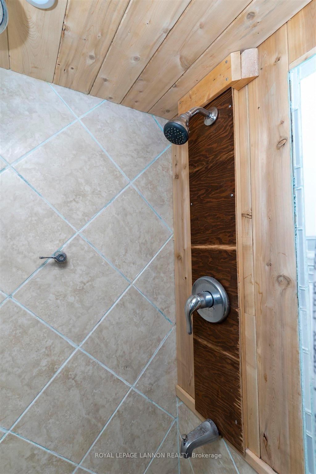 Photo 30 of 396 Mary Street E, Thunder Bay, Westfort — HOMEH