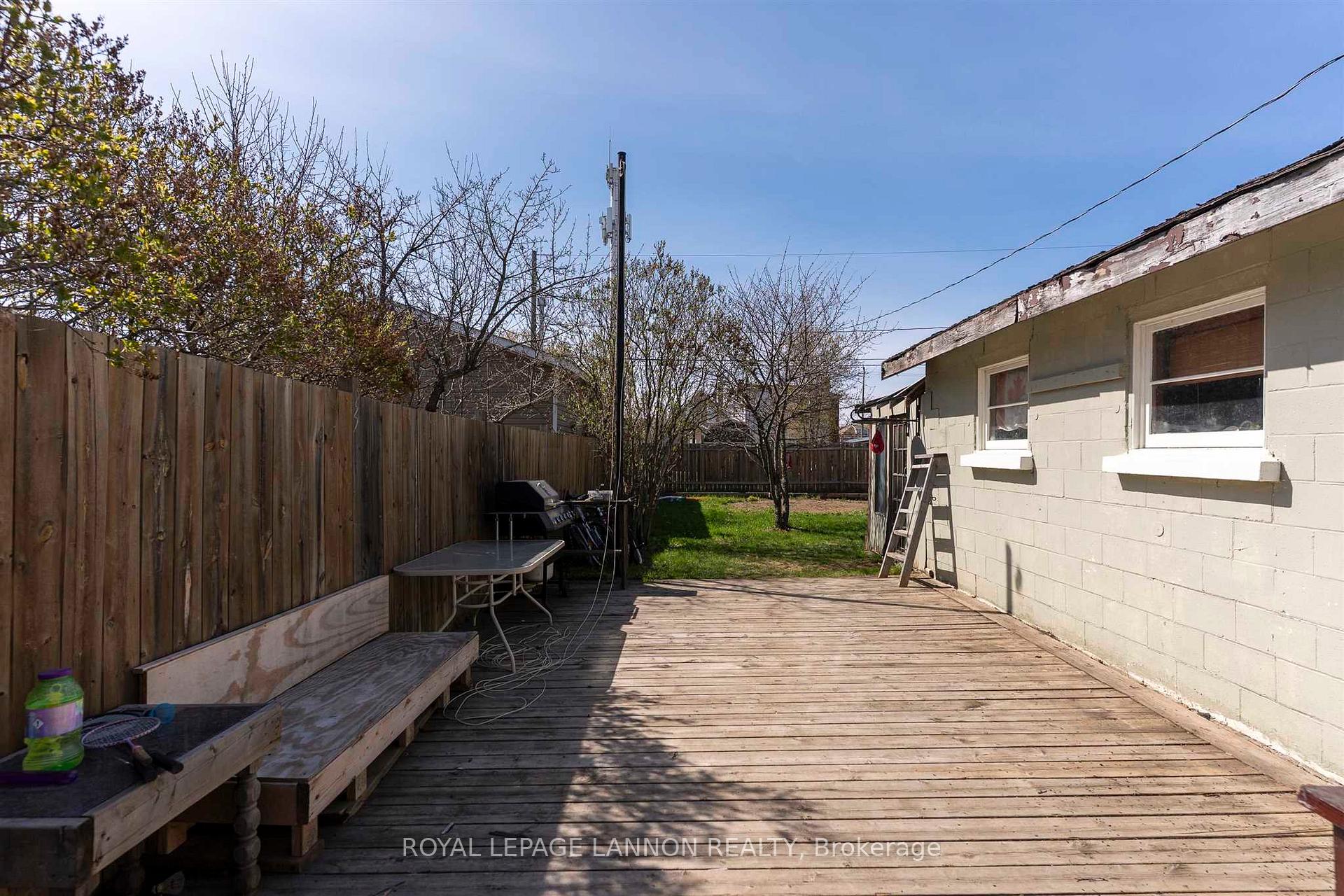 Photo 35 of 396 Mary Street E, Thunder Bay, Westfort — HOMEH