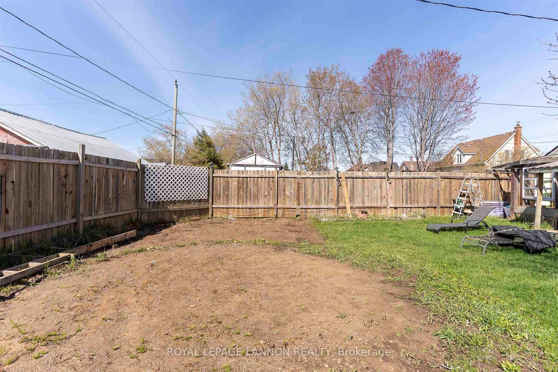 Photo 38 of 396 Mary Street E, Thunder Bay, Westfort — HOMEH