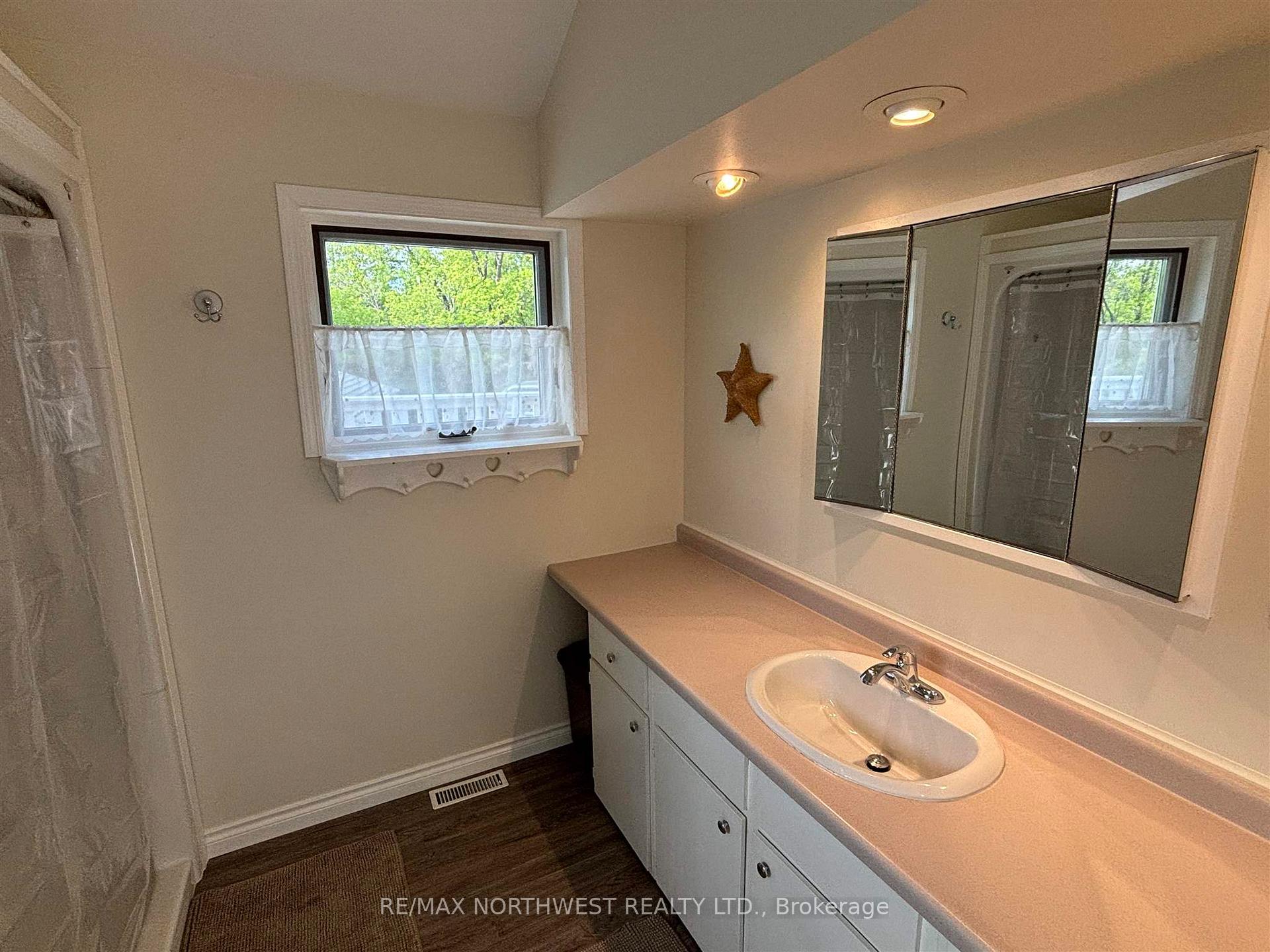Photo 34 of 58 Norman Dr, Kenora, Norman — HOMEH