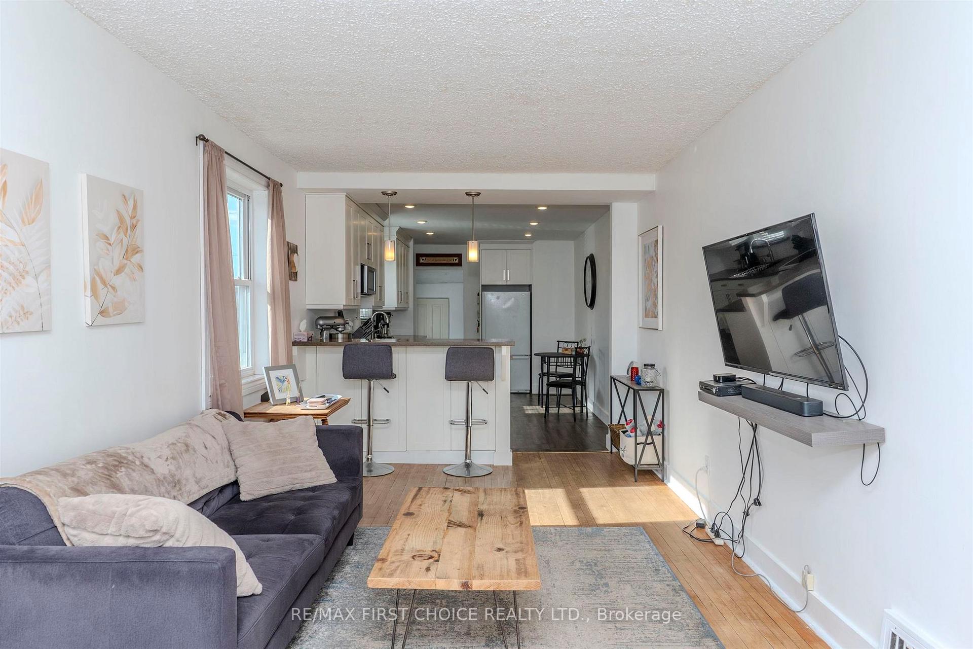 Photo 9 of 367 Mary Street E, Thunder Bay, Westfort — HOMEH