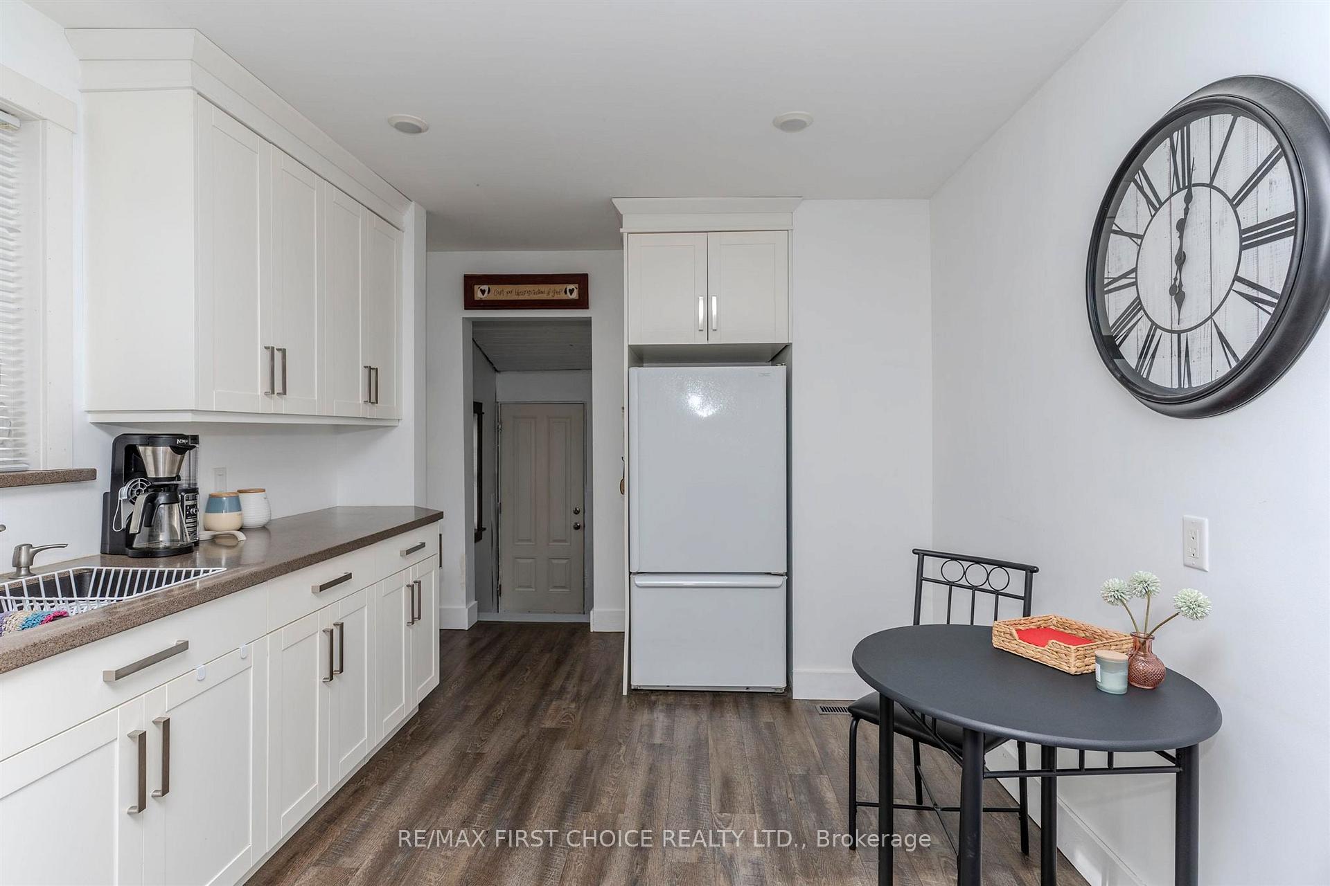 Photo 17 of 367 Mary Street E, Thunder Bay, Westfort — HOMEH