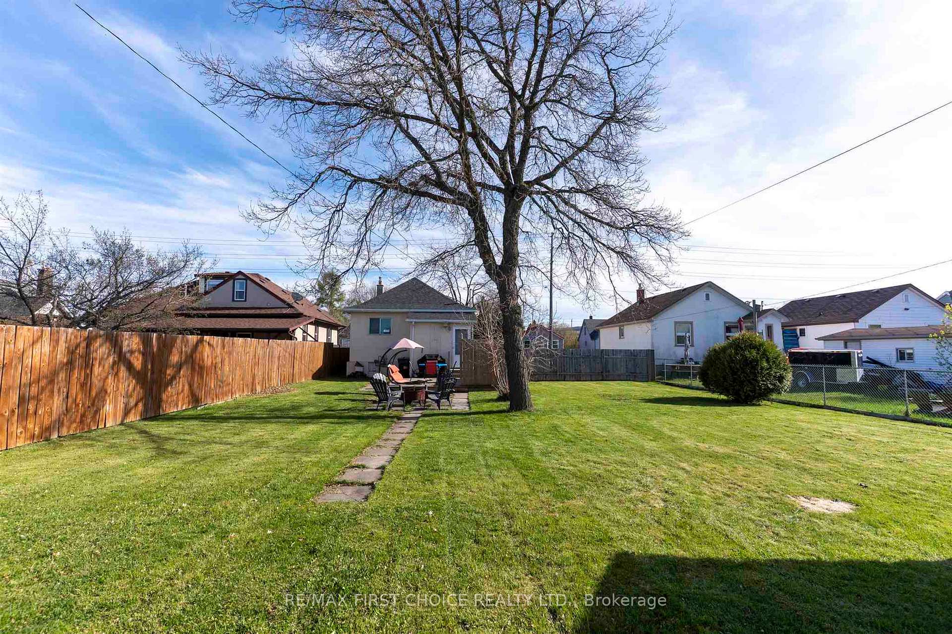 Photo 41 of 367 Mary Street E, Thunder Bay, Westfort — HOMEH
