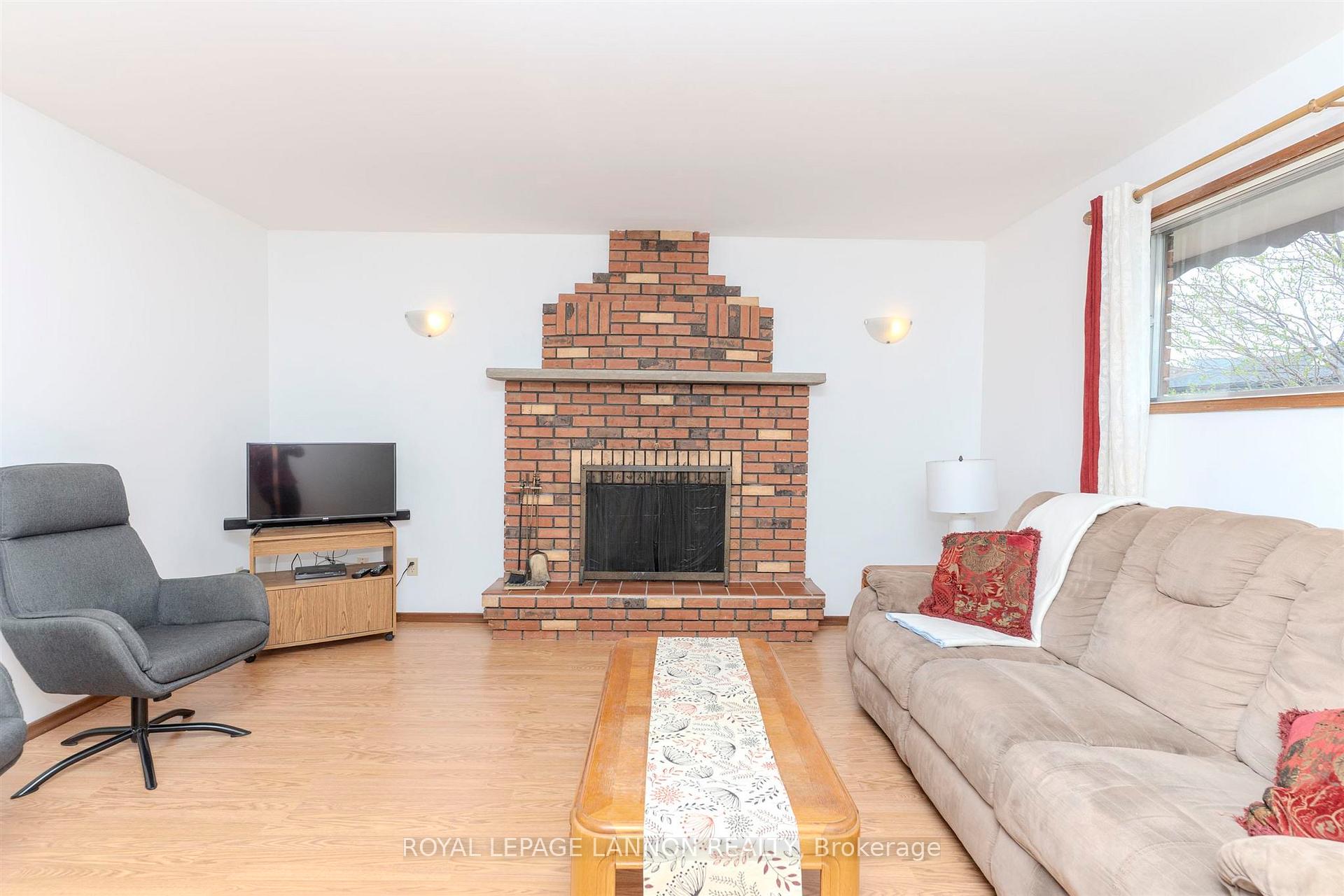 Photo 14 of 224 Anten Street, Thunder Bay, River Terrace — HOMEH