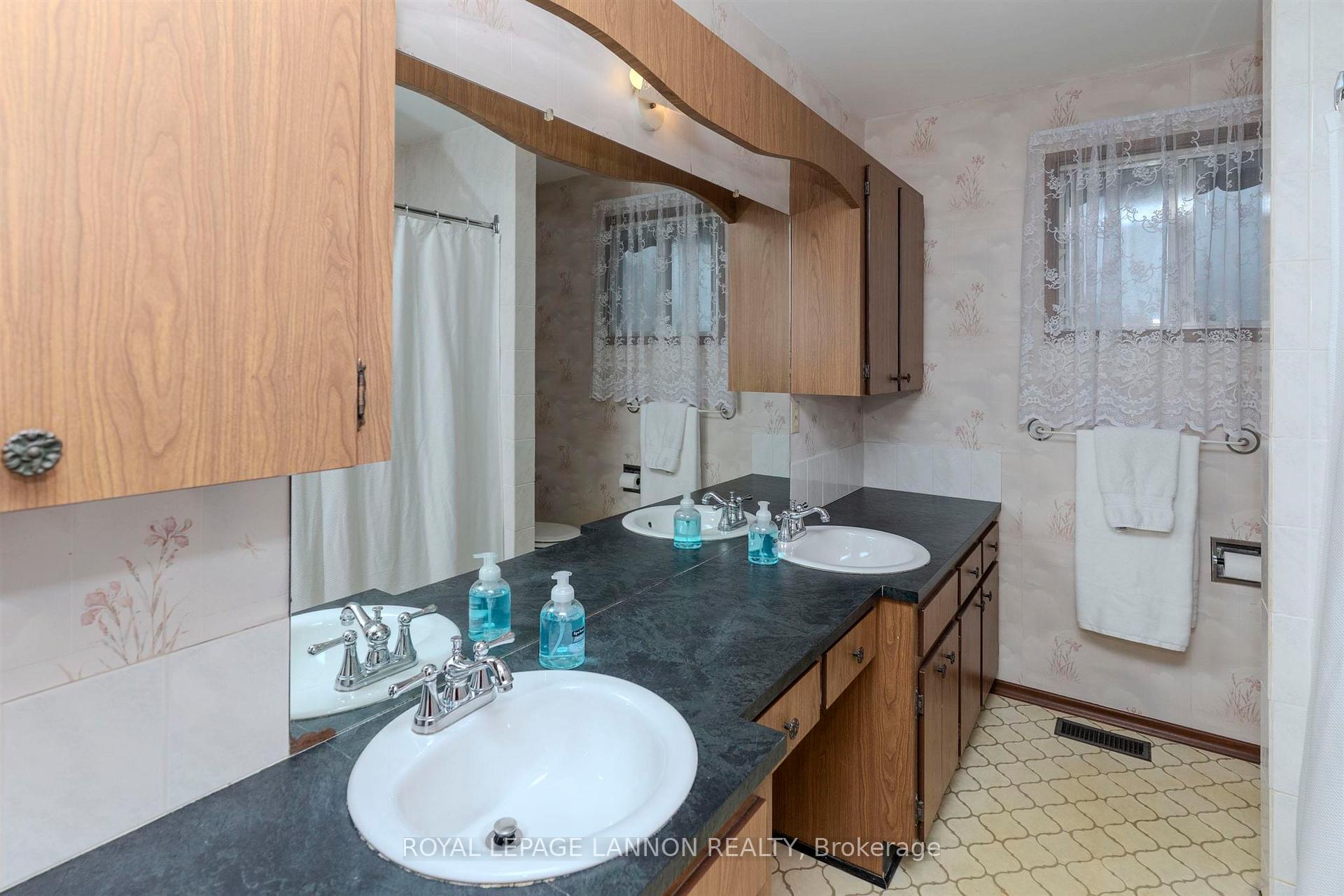 Photo 18 of 224 Anten Street, Thunder Bay, River Terrace — HOMEH