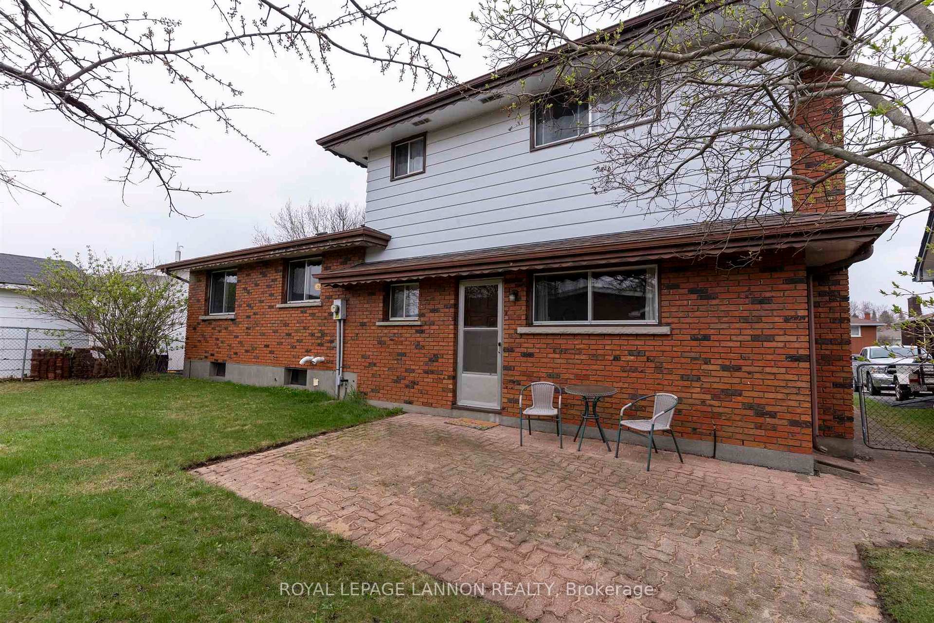 Photo 38 of 224 Anten Street, Thunder Bay, River Terrace — HOMEH