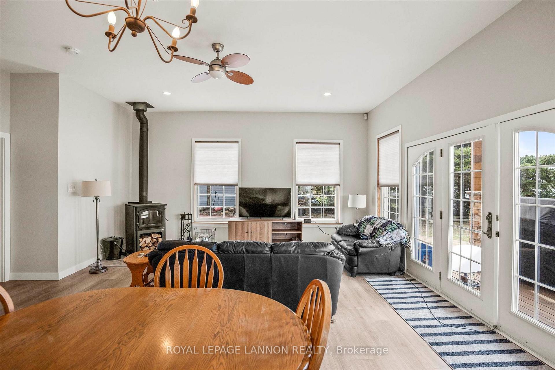 Photo 7 of 670 Memory Road, Neebing, Crooks — HOMEH