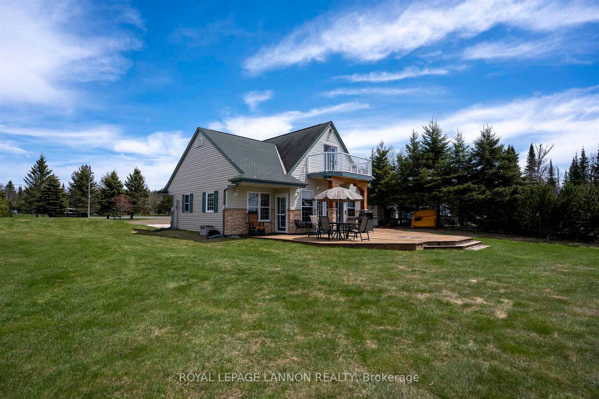 Photo 43 of 670 Memory Road, Neebing, Crooks — HOMEH