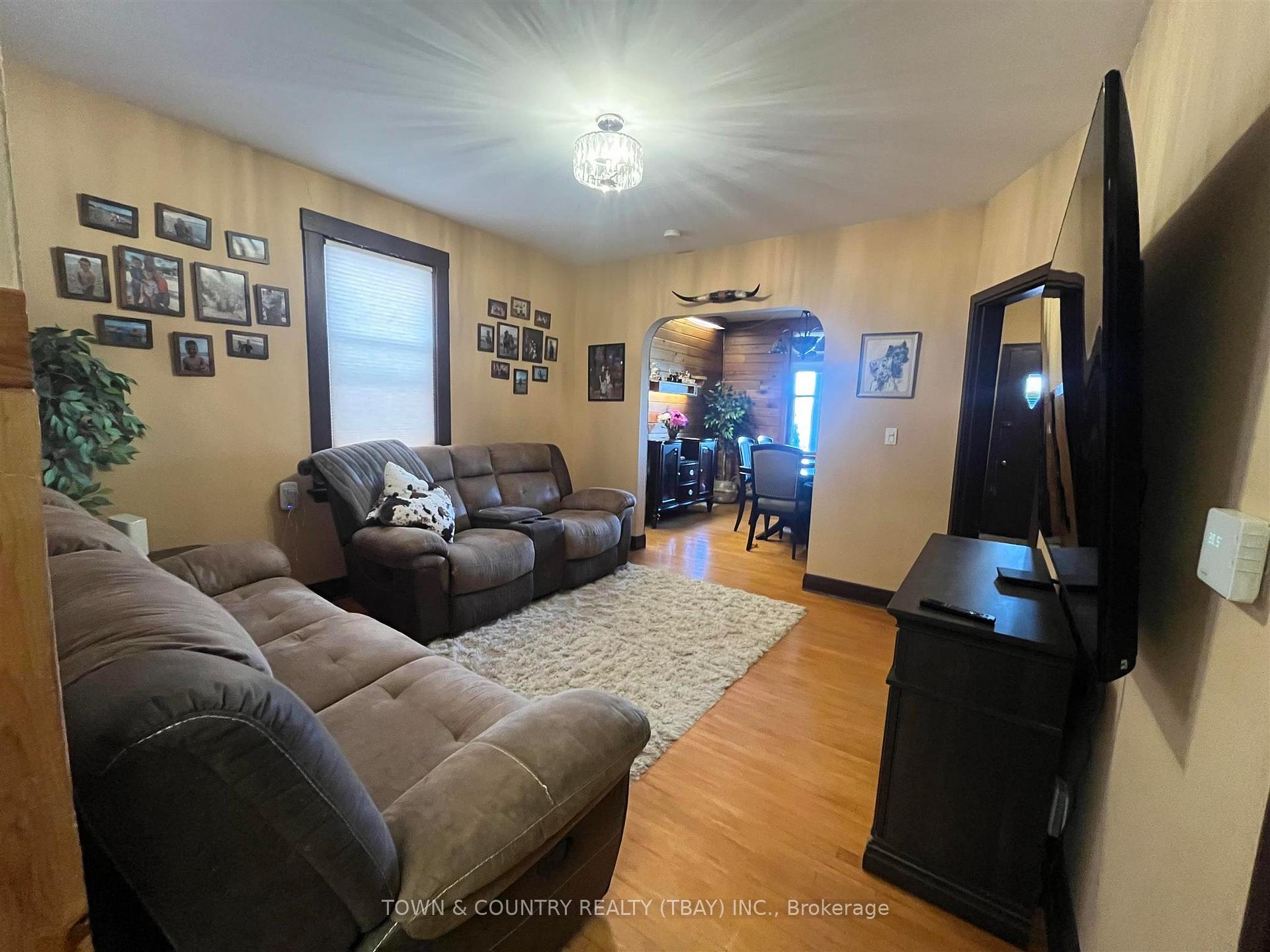 Photo 9 of 215 Heron Street, Thunder Bay, East End — HOMEH