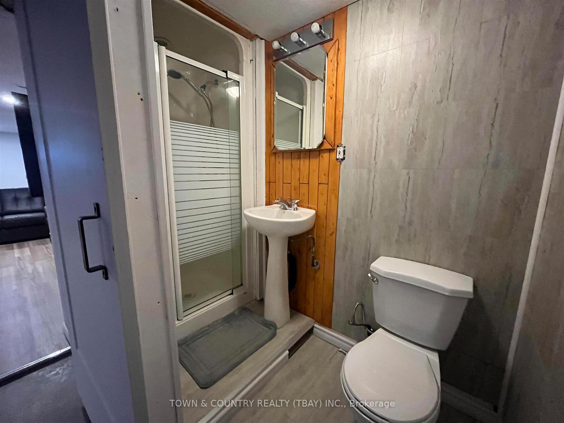 Photo 26 of 215 Heron Street, Thunder Bay, East End — HOMEH