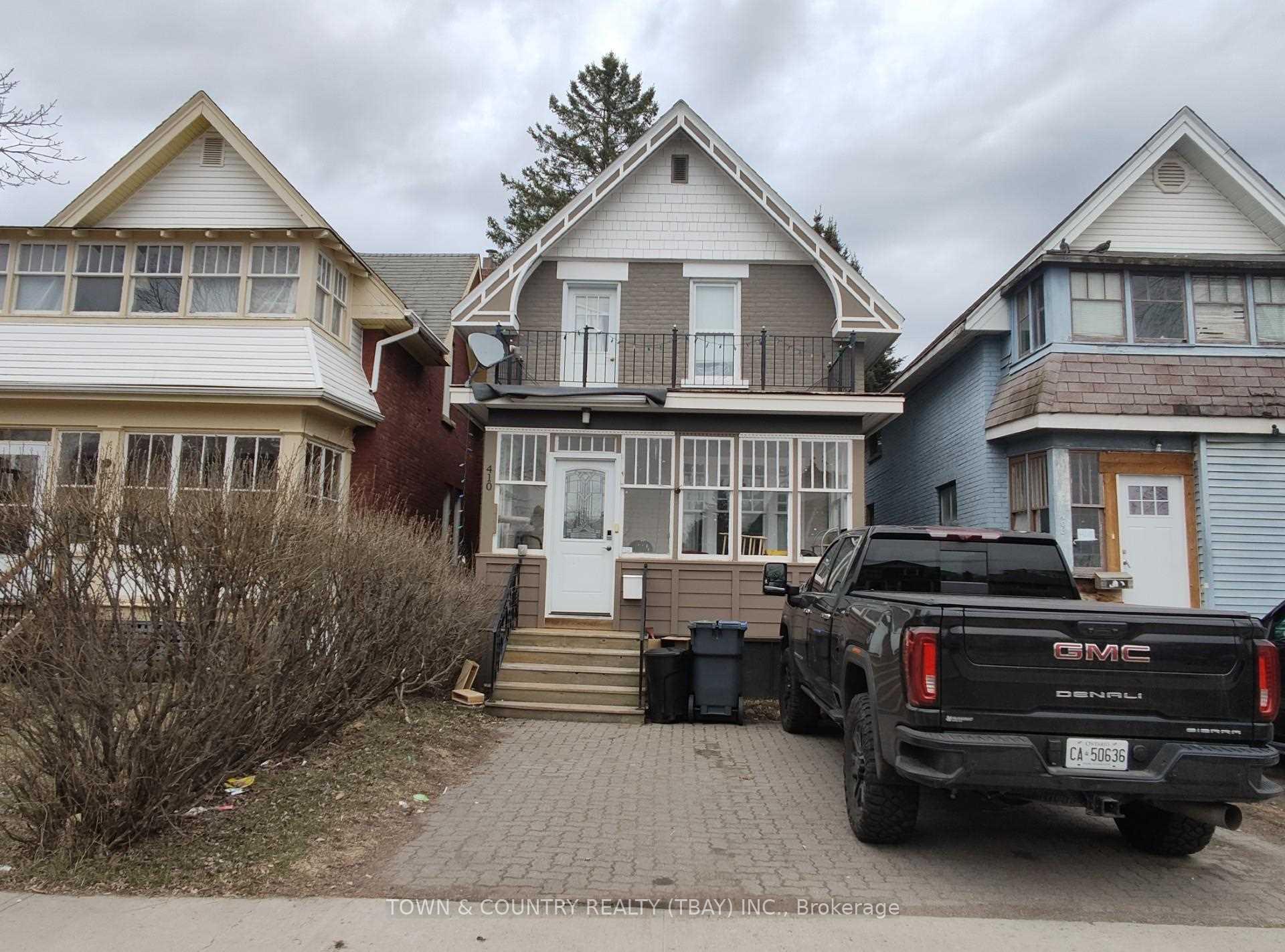 Front of 410 Brodie St N