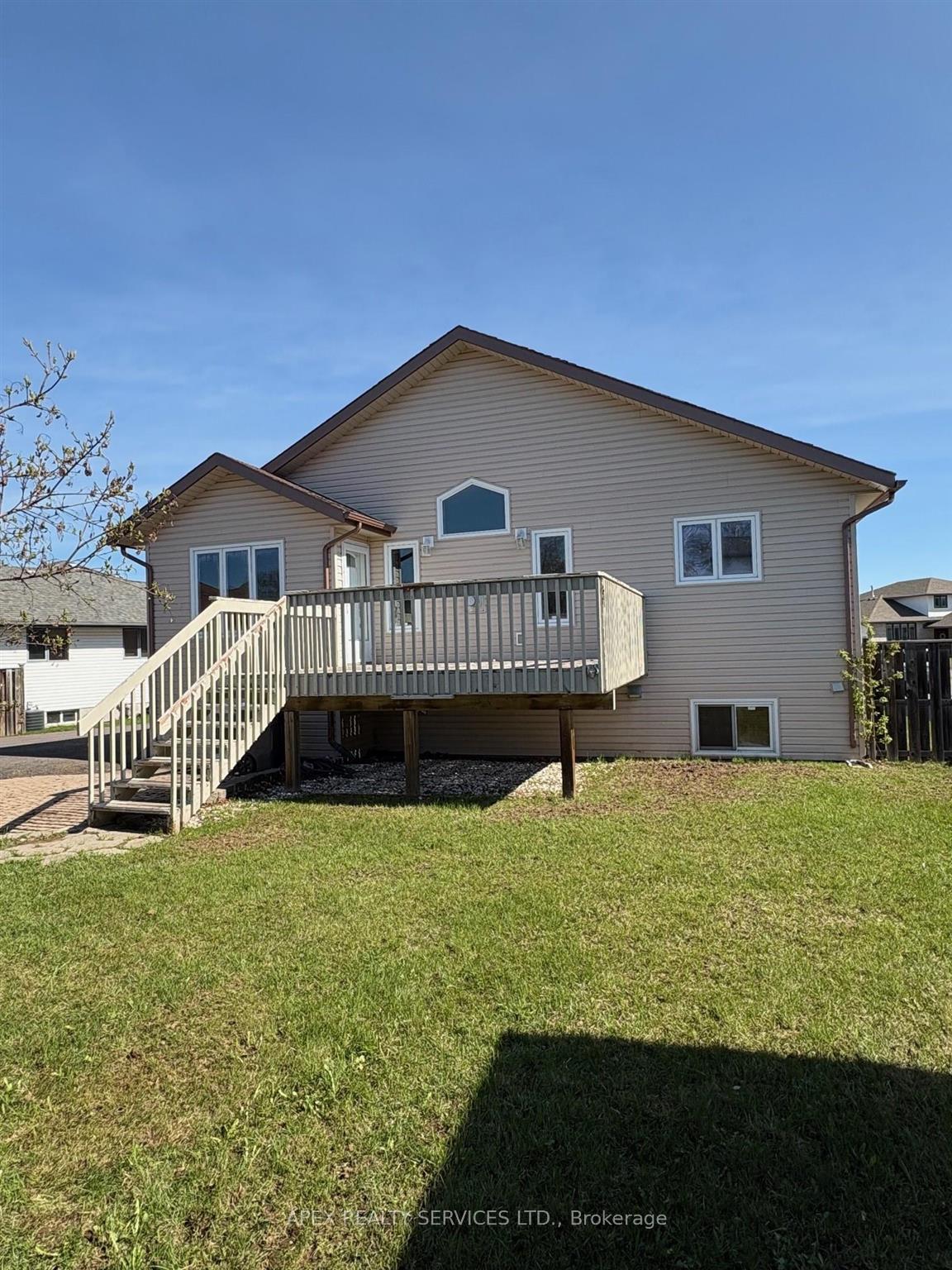 Photo 43 of 113 Wolverine Crescent, Thunder Bay, Parkdale — HOMEH