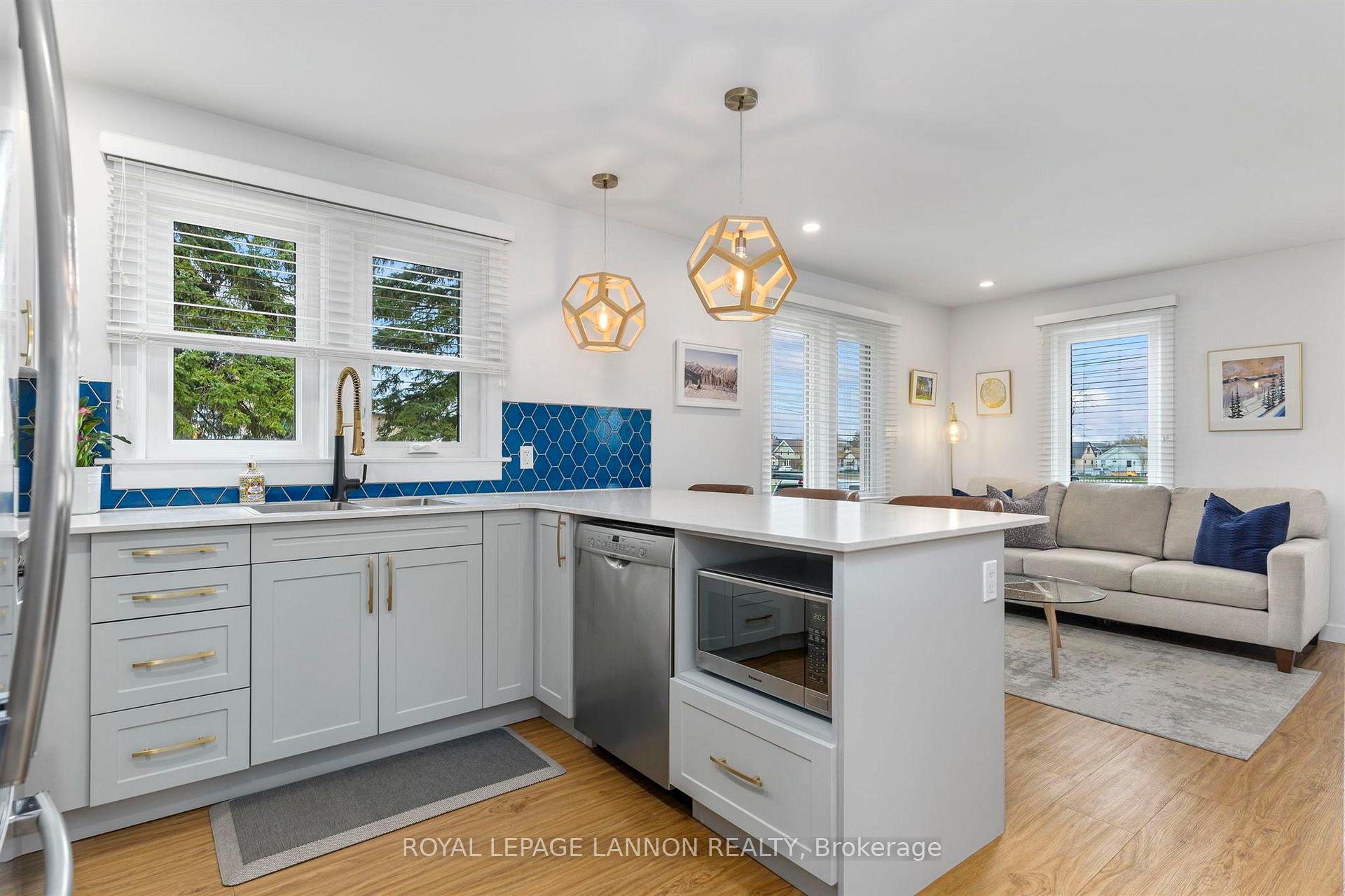 Photo 4 of 50 Sheppard Street, Thunder Bay, College Heights — HOMEH