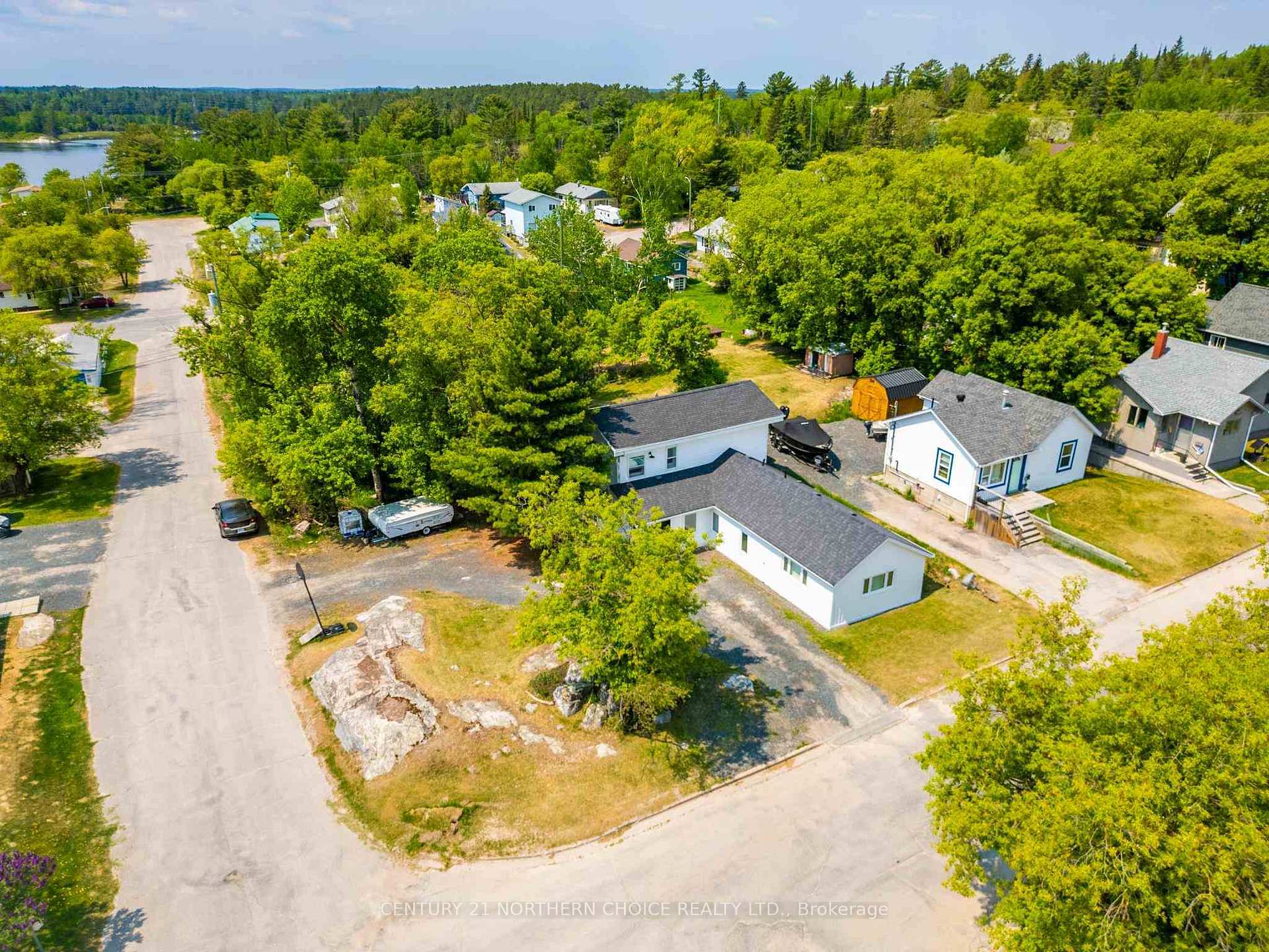 Photo 32 of 102 Mascott Avenue, Kenora, Ride Out — HOMEH