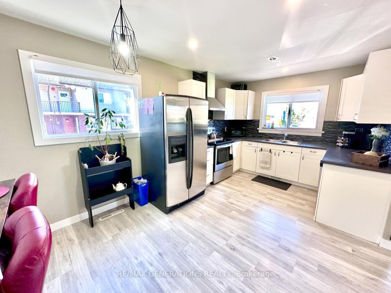 Photo 5 of 321 Munro Street, Thunder Bay, Shuniah — HOMEH