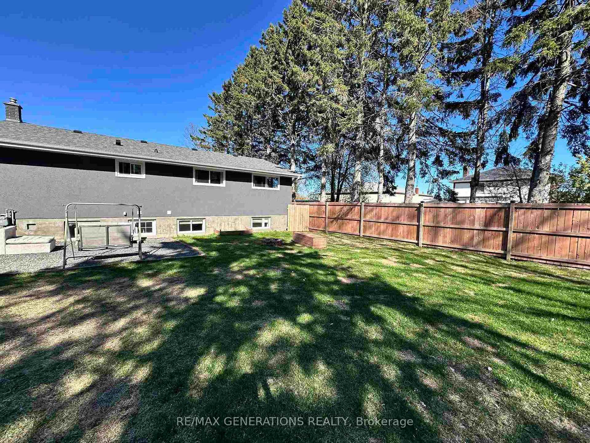 Photo 29 of 321 Munro Street, Thunder Bay, Shuniah — HOMEH