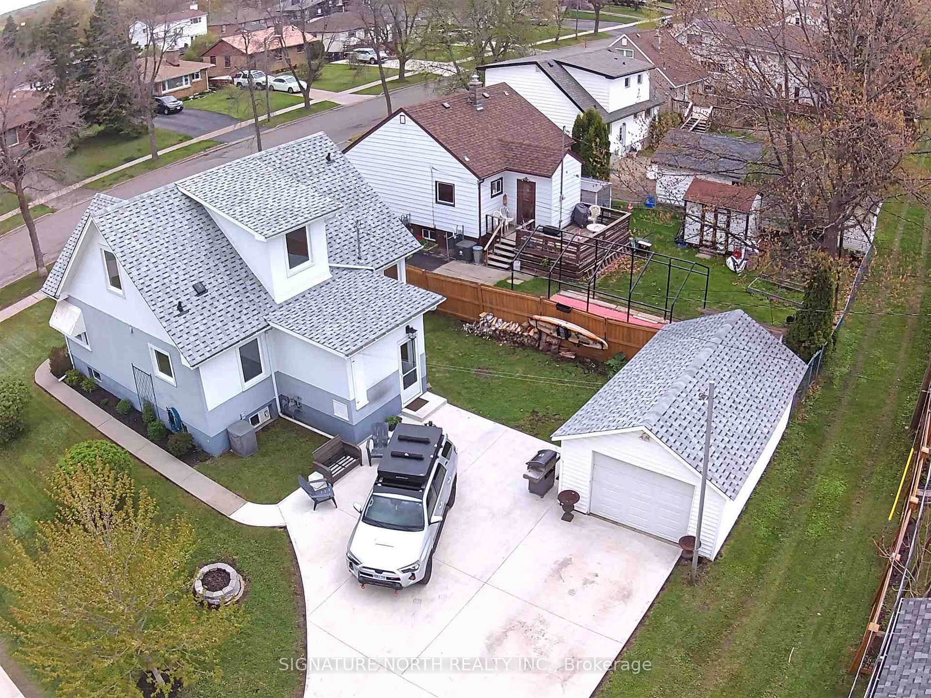 Photo 3 of 103 Ray Blvd, Thunder Bay, Mariday Heights — HOMEH