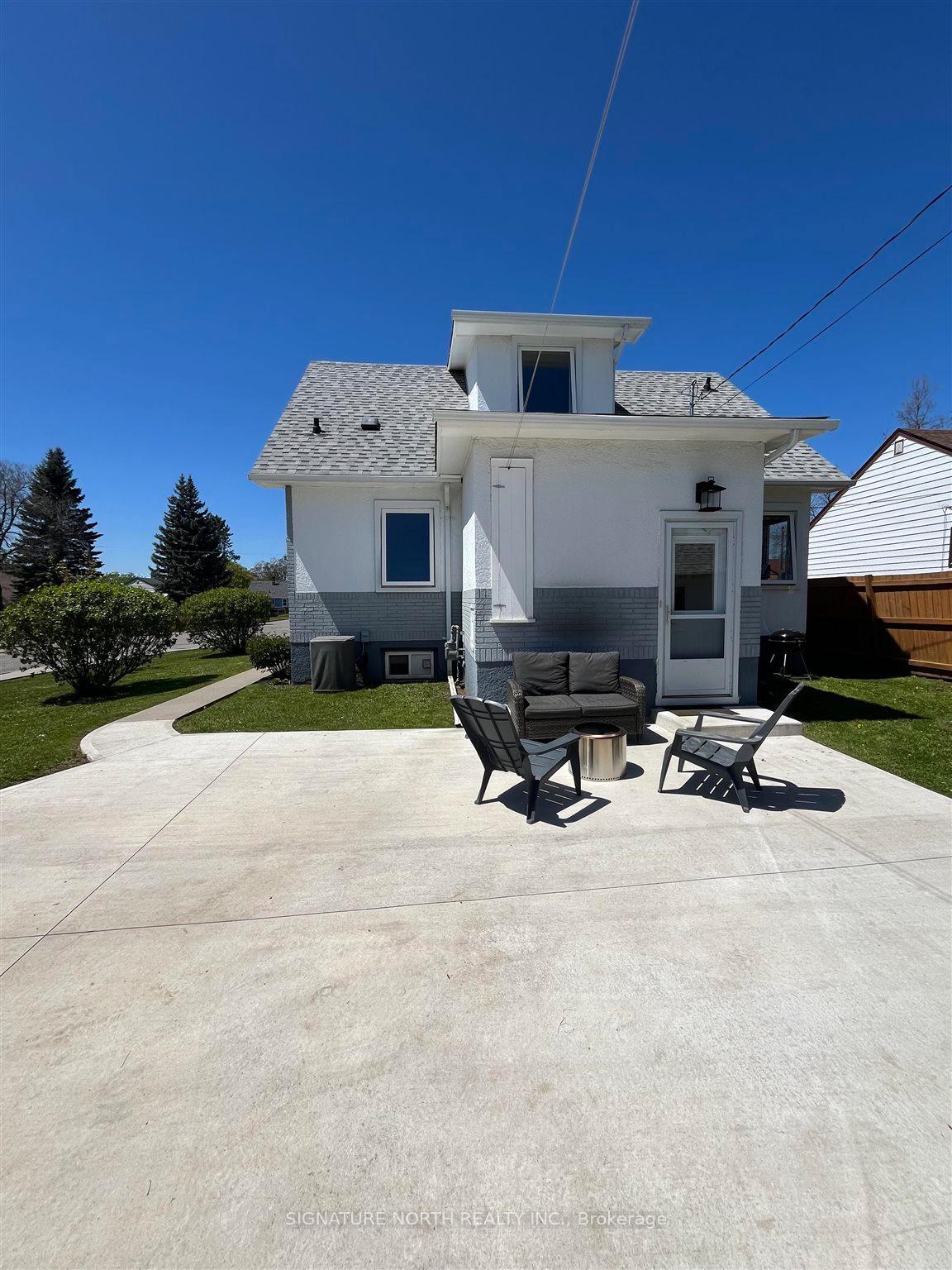 Photo 11 of 103 Ray Blvd, Thunder Bay, Mariday Heights — HOMEH