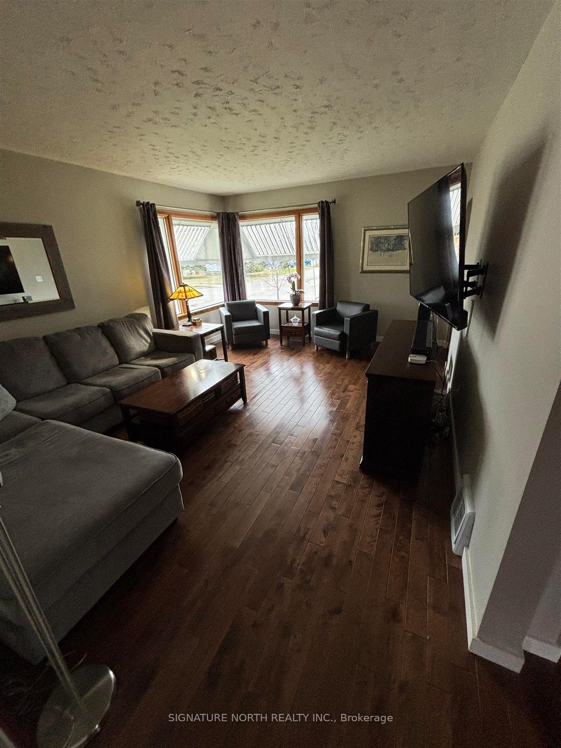 Photo 18 of 103 Ray Blvd, Thunder Bay, Mariday Heights — HOMEH