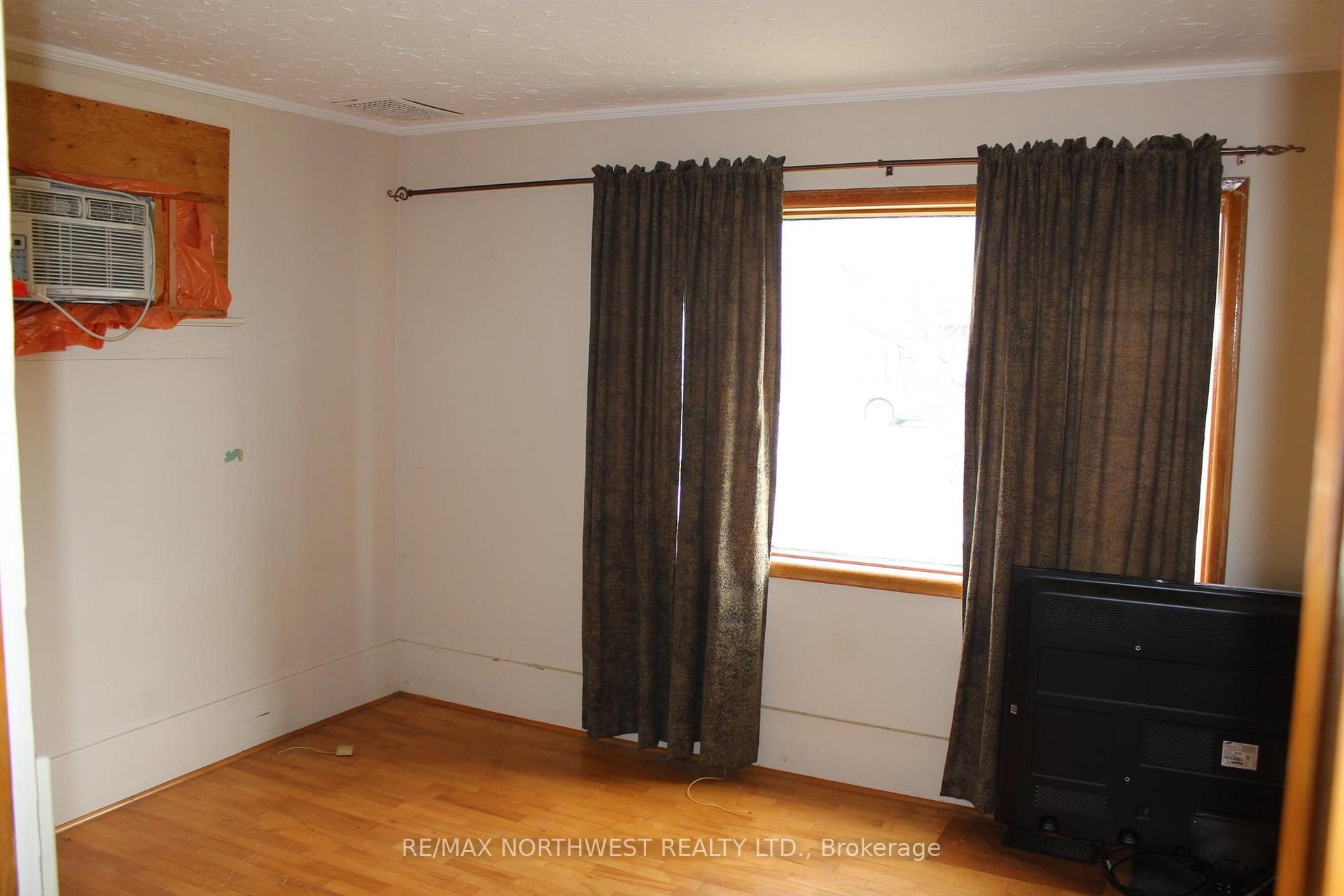 Photo 22 of 105 Fourth St, Rainy River — HOMEH