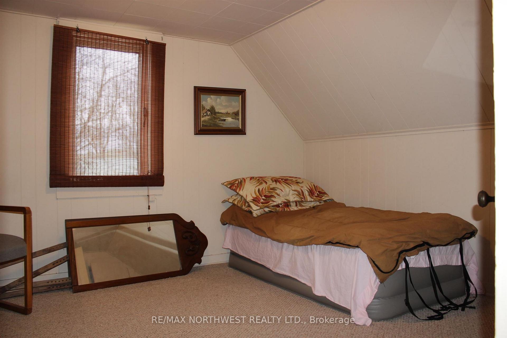 Photo 28 of 105 Fourth St, Rainy River — HOMEH